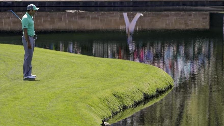 El feo gesto del golfista Sergio García con un niño que intentaba animarle