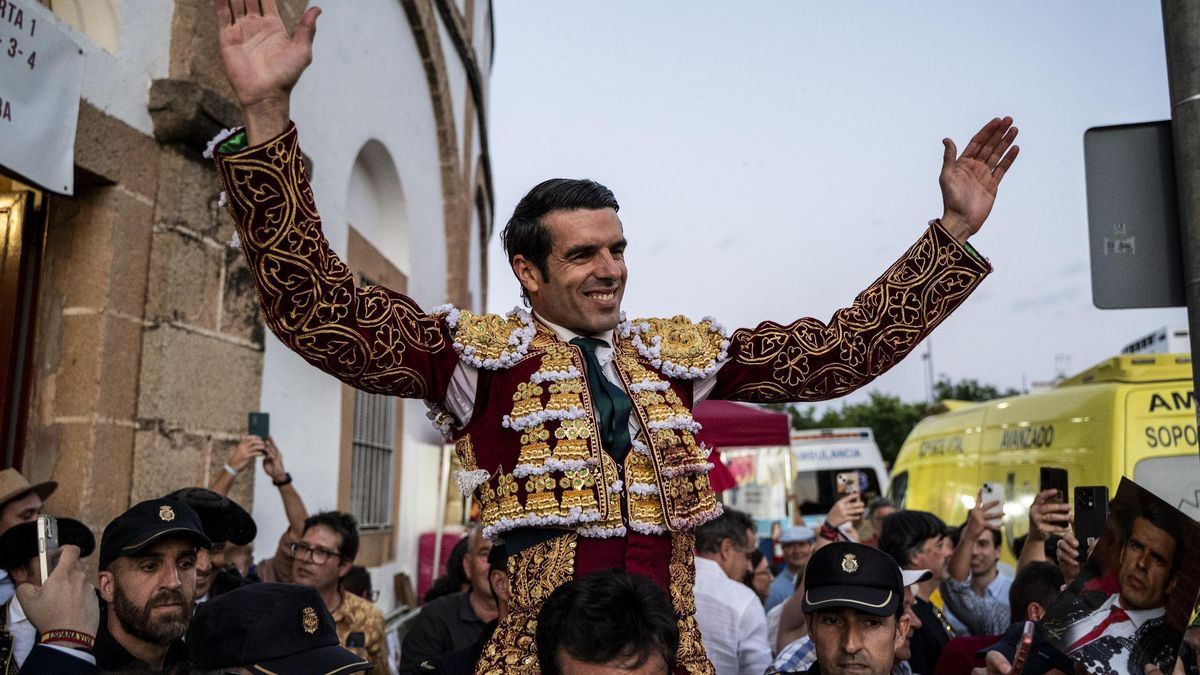 Galería | Puerta grande para Emilio de Justo en Cáceres