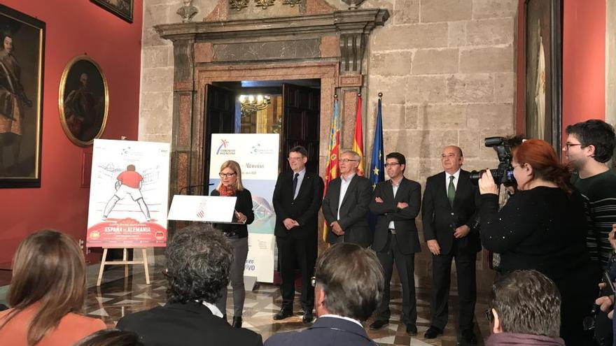 Instante de la presentación de la Copa Davis en València.