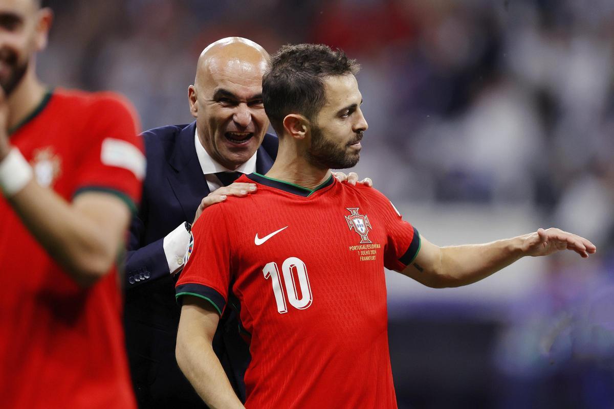 Roberto Martínez y Bernardo Silva, selecionador y jugador de Portugal.