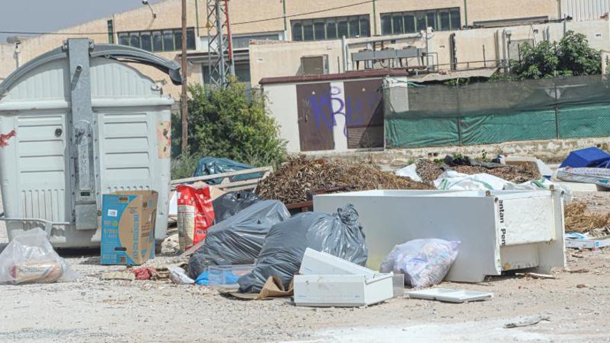 Vertederos de norte a sur en Elche