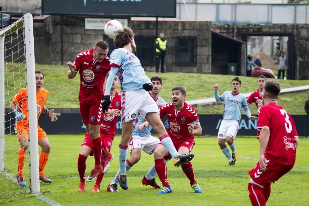 Los vigueses rescatan un empate con dos goles en dos minutos obra de Dani Molina y Juan Hernández.