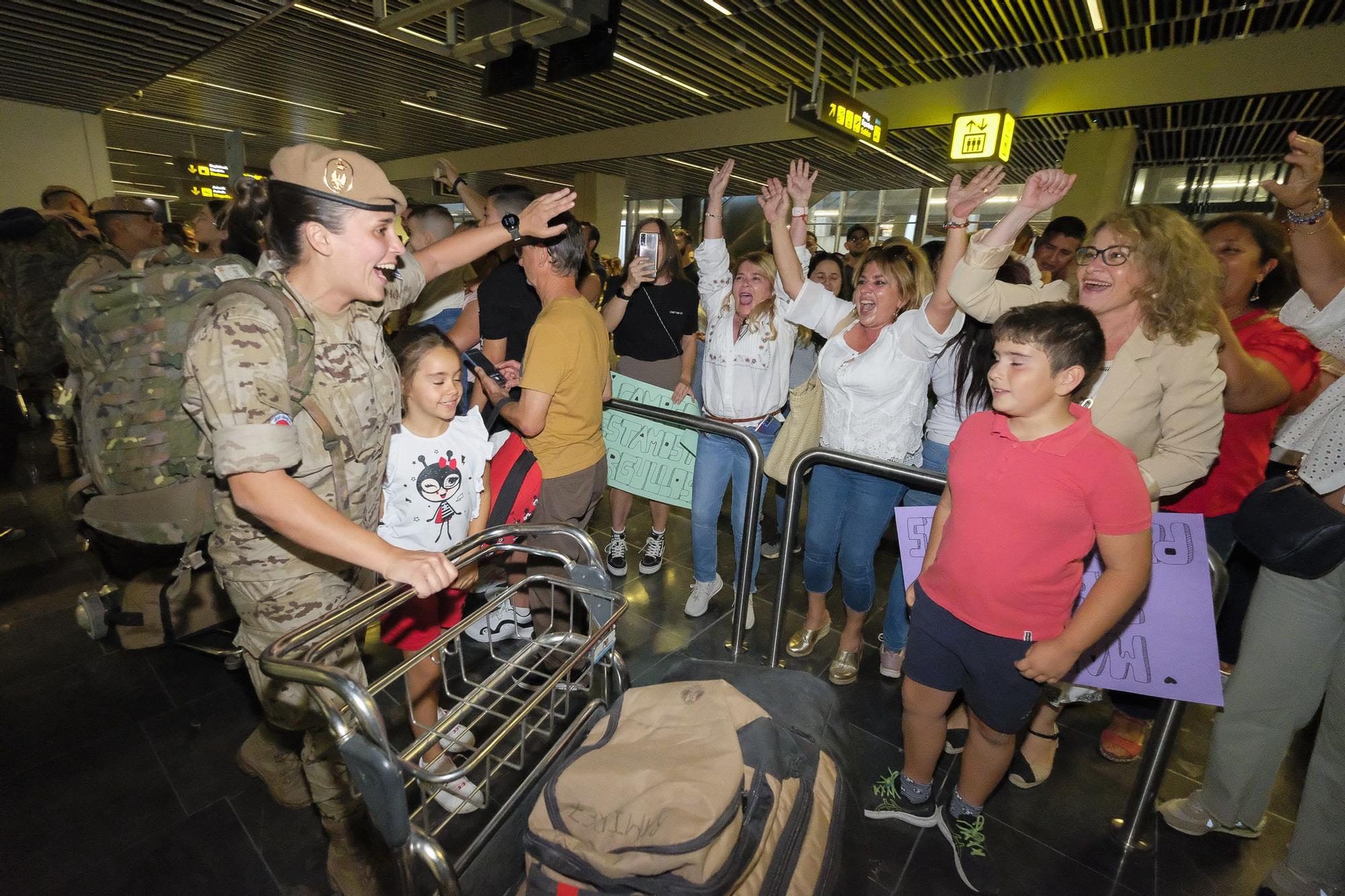 Llegada al aeropuerto de Gran Canariade 50 militares desplazados a Irak