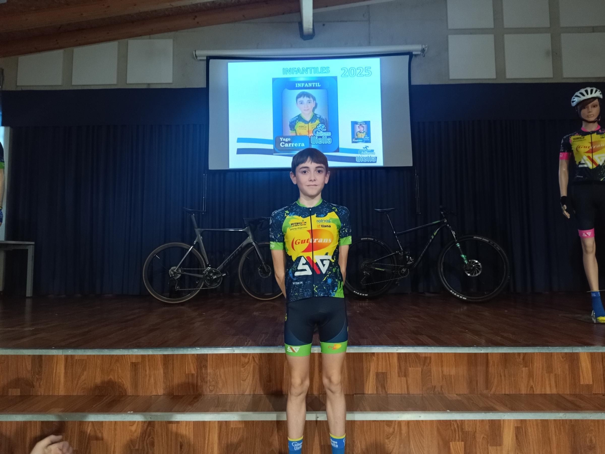 La Escuela de Ciclismo de Viella celebra su Gala Presentación de Temporada
