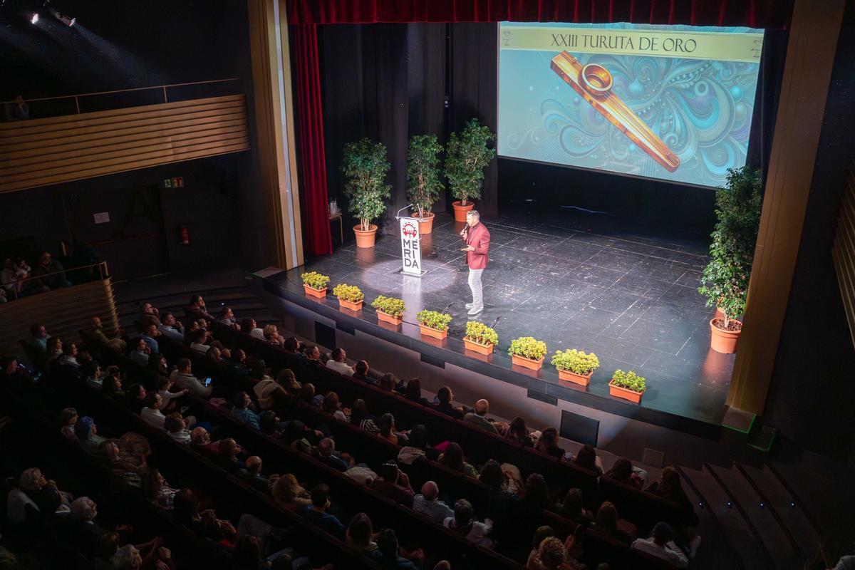 Un torrente de emociones en los premios Turuta de Oro 2025.