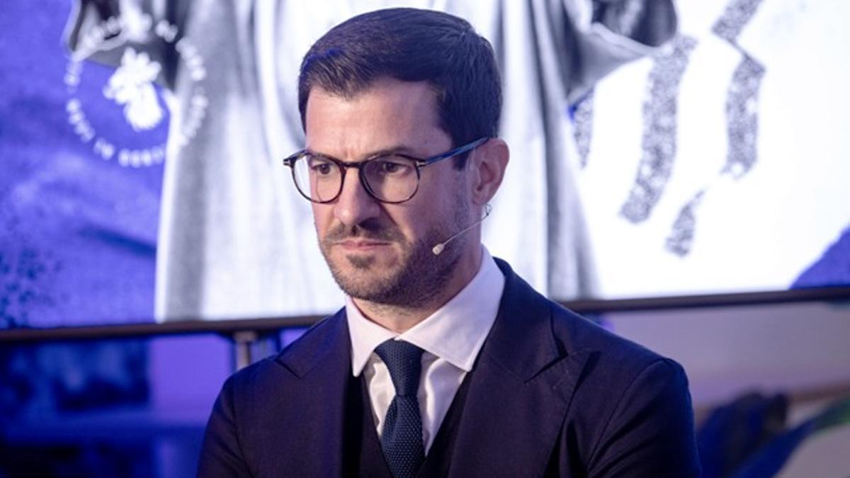 Fernando López, director general del Real Zaragoza, en una presentación.