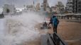 El temporal porta al límit la costa i el cabal dels rius a Girona i BCN