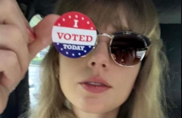 Imagen de una historia publicada en la cuenta de instagram de Taylor Swift con una chapa que dice 'Hoy he votado' en las elecciones locales de Nashville, su ciudad