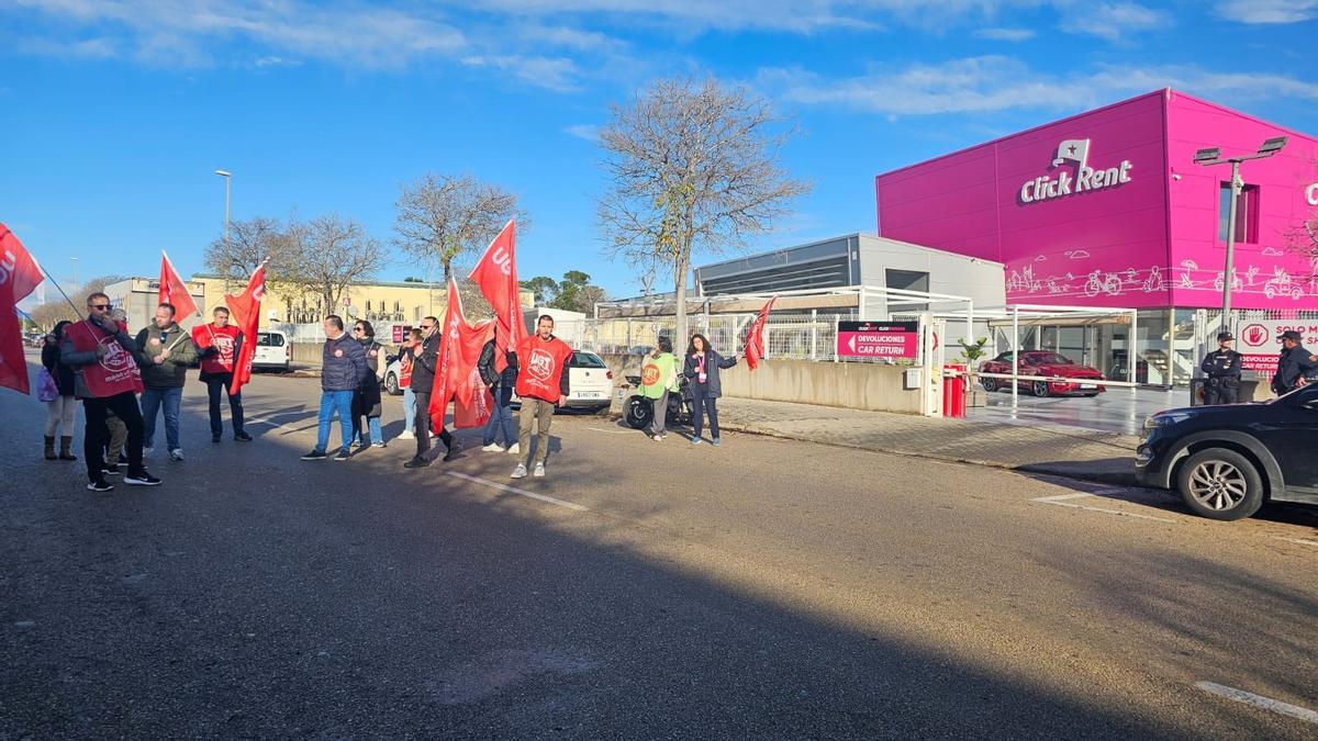 HUELGA | Trabajadores de Click&Rent en Palma e Ibiza denuncian salarios ...