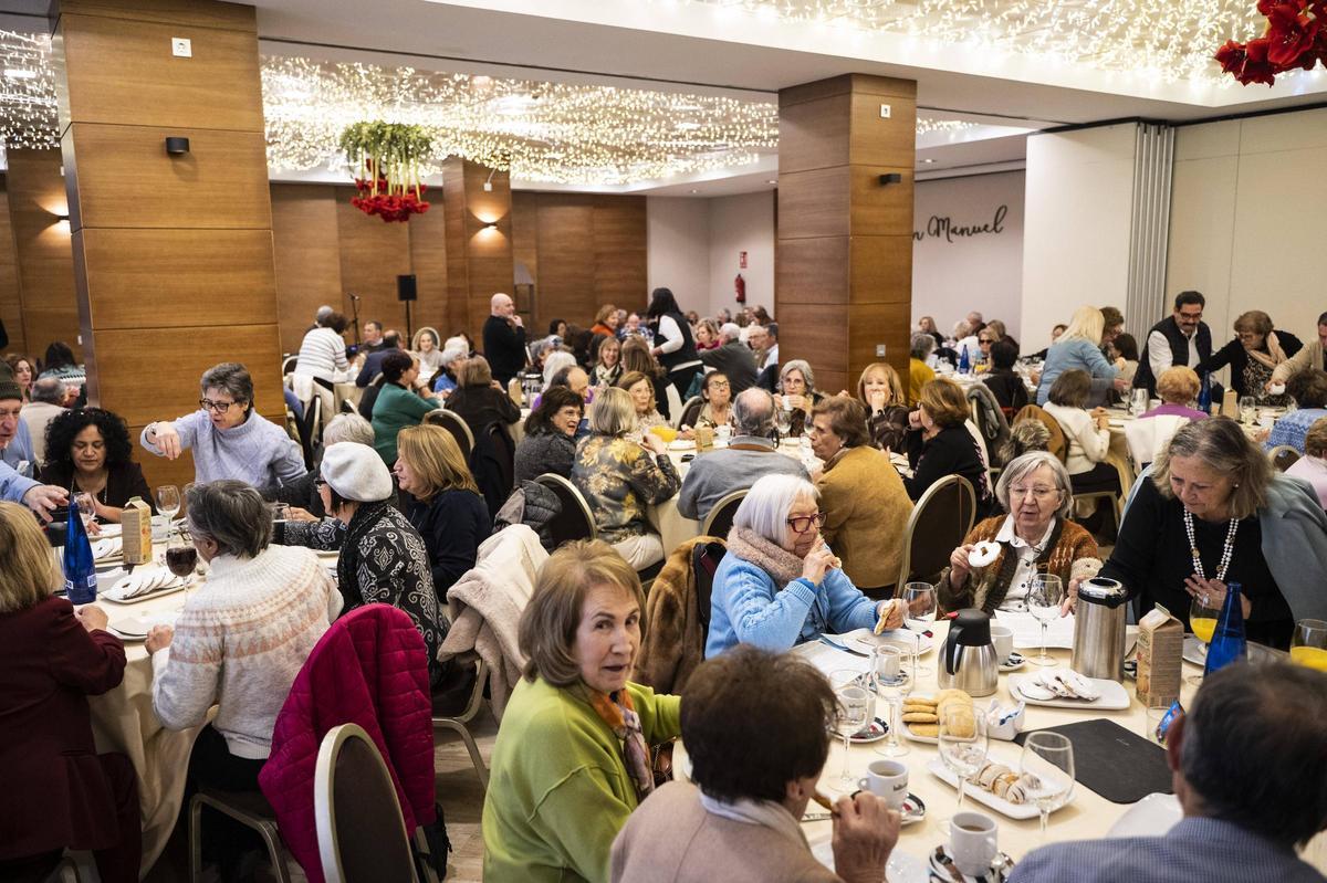 El hotel Don Manuel de Cáceres acogió este sábado el acto de apertura del año de la Asociación de Amigos del Centro de Cirugía de Mínima Invasión