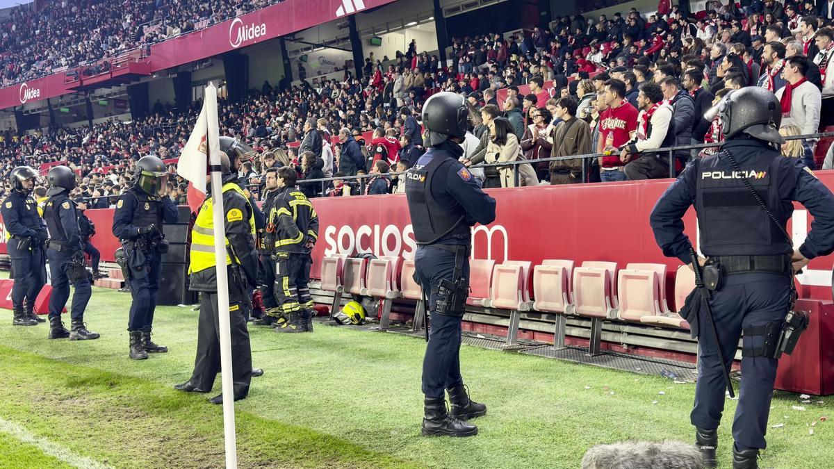 La Comisión Antiviolencia propone el cierre del estadio del Sevilla durante un mes