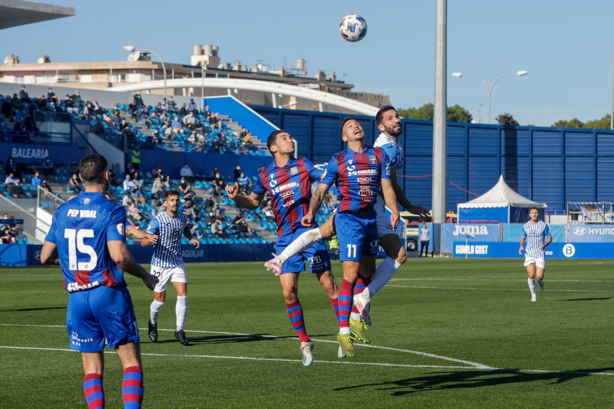 El Poblense logra su primera victoria a costa del Atlético Baleares