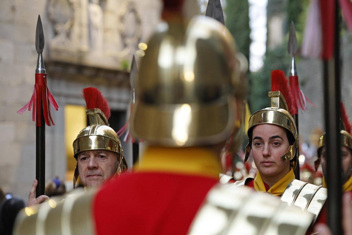 Les imatges de l'entrega del penó al pendonista Carles Mascort