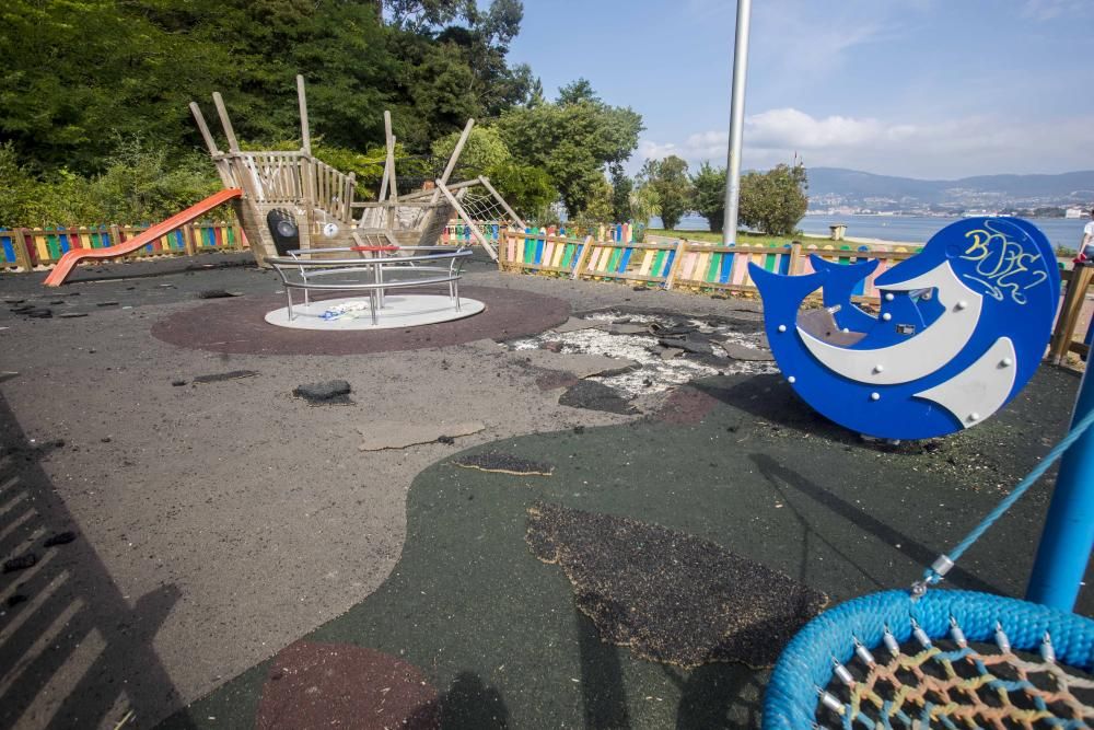 El deterioro de la ETEA: destrozos y vandalismo en el parque infantil