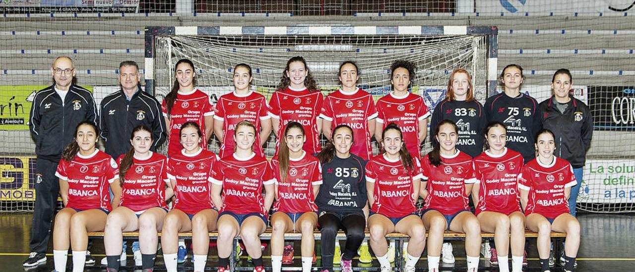 Juvenil femenino.