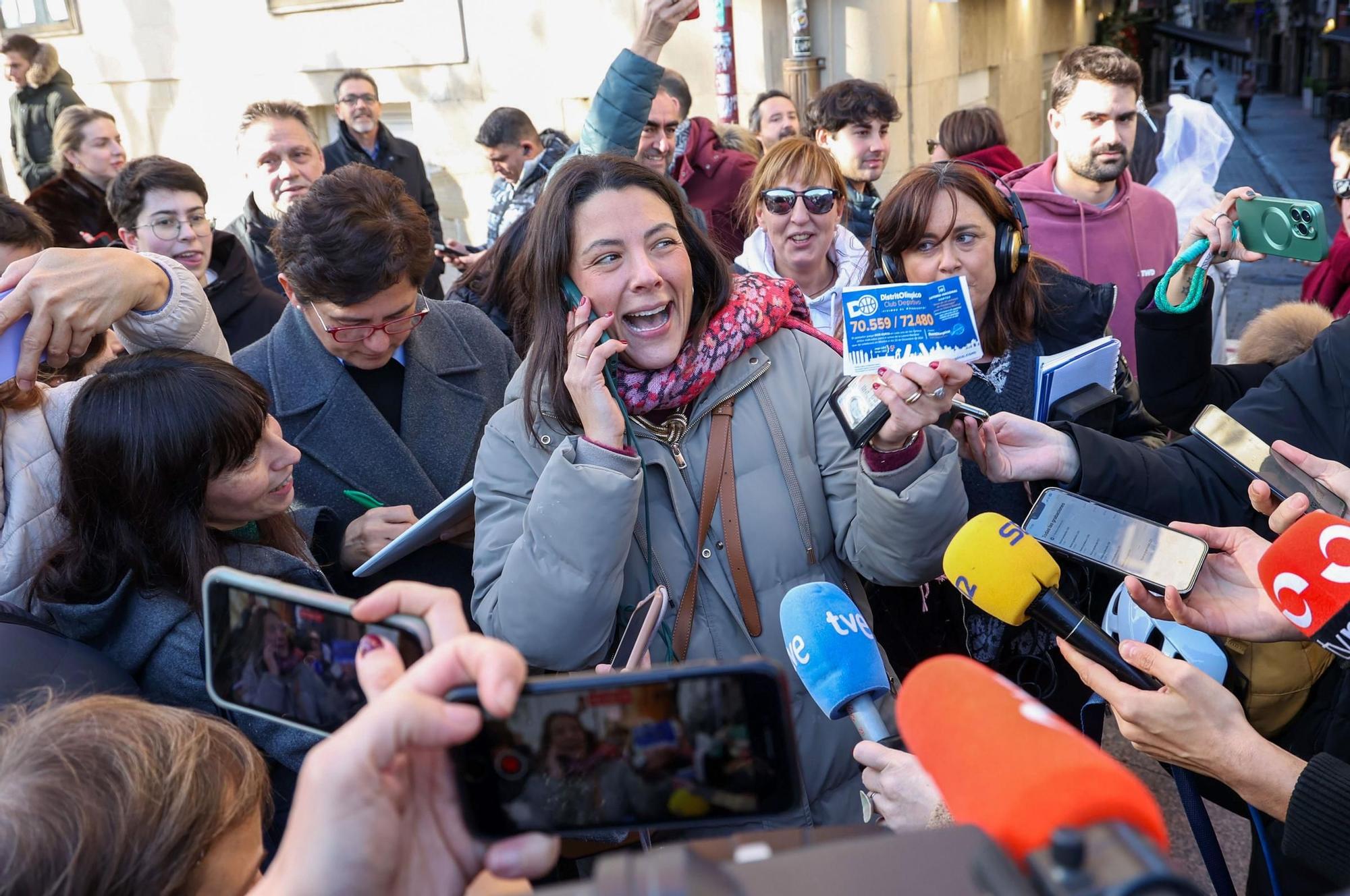 El Gordo reparte alegría de millones en Logroño, que brinda con vino de Rioja
