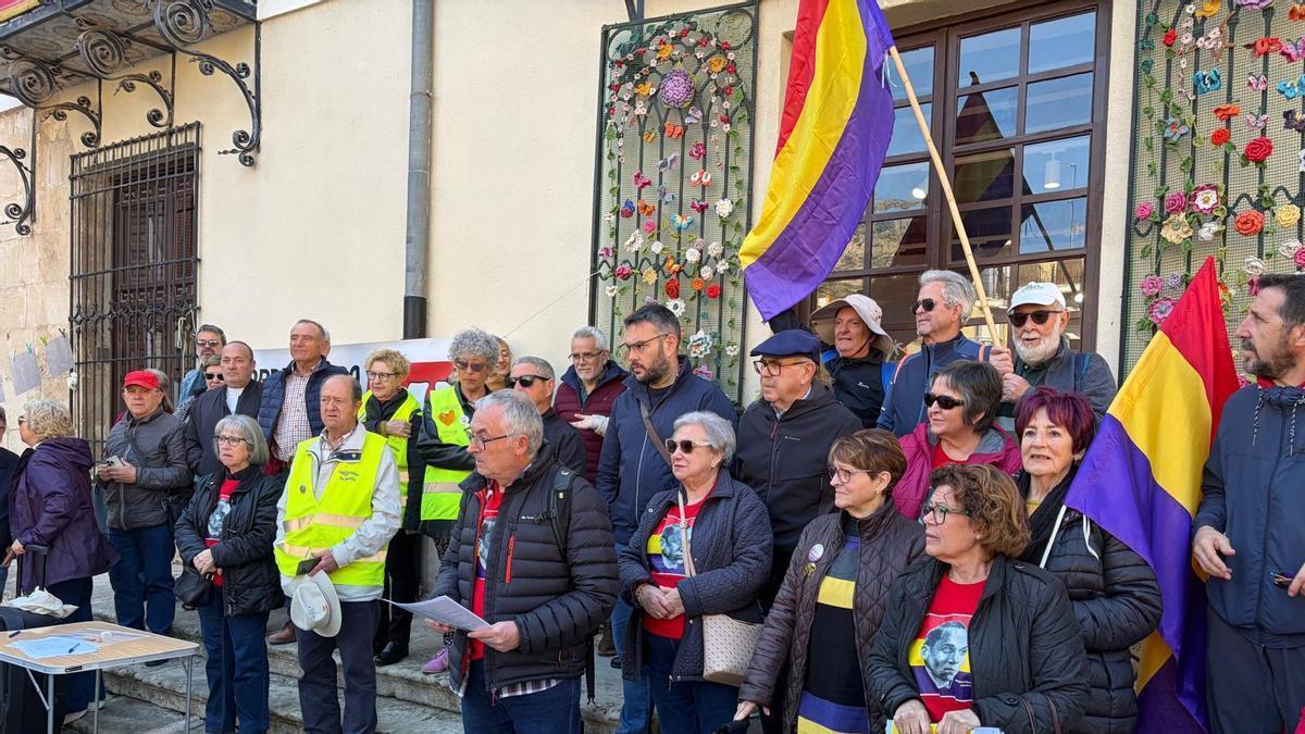Así ha sido la protesta en Orihuela por la supresión de la Senda del Poeta