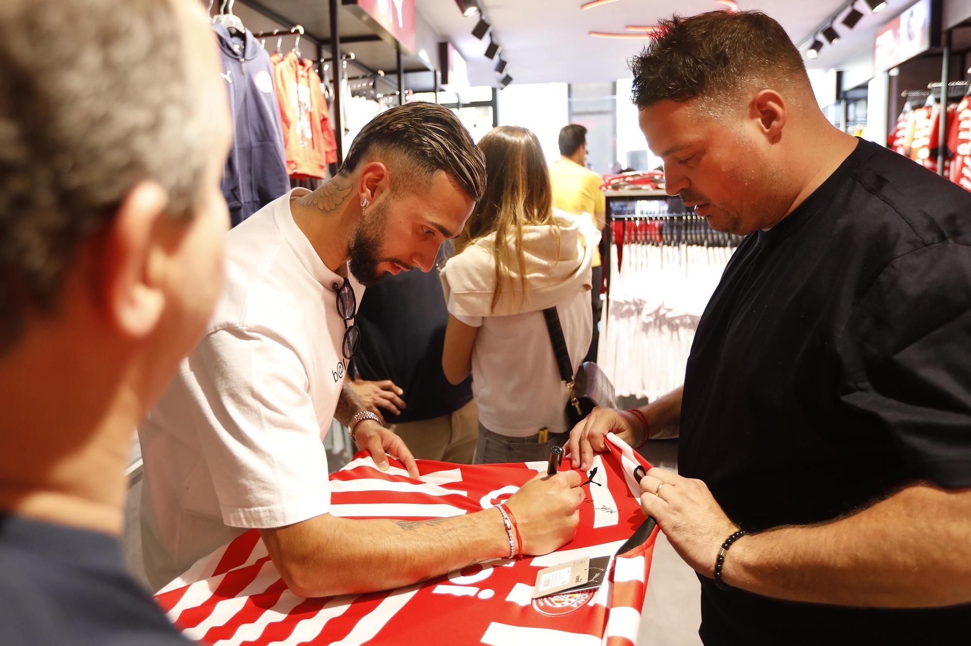 Inauguració de la botiga del Girona FC