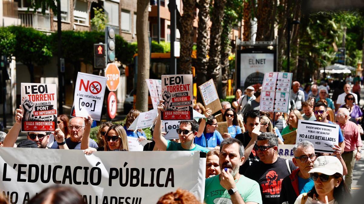 Manifestación de docentes en Torrent