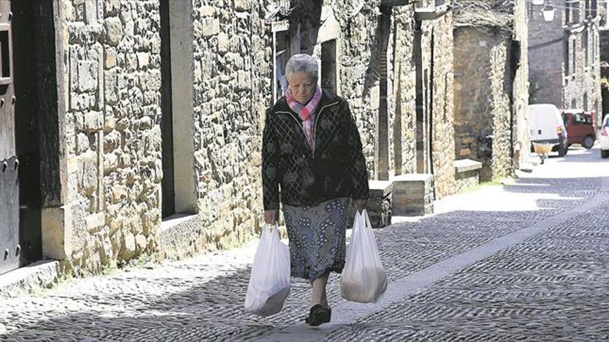 La falta de años cotizados deja a las mujeres rurales a la cola en pensión