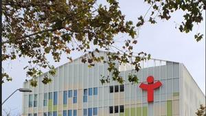 Fachade del nuevo Hospital Nhe en la calle Ciutat de Granada, 108, de Barcelona