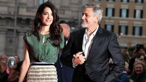 George Clooney y su mujer, Amal, en una ’premiere’ en Roma.