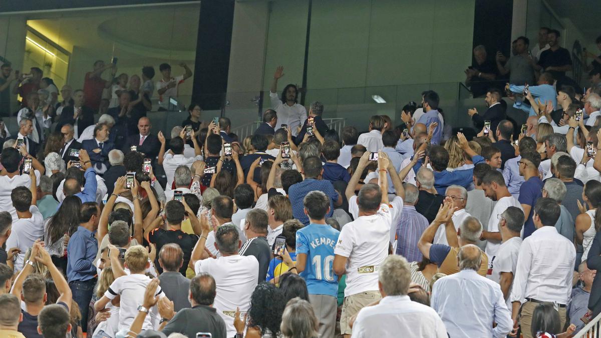 The most exciting moment of the night came when the Uruguayan leaned out of the box next to Layhoon while the public address system warmed up his triumphant exit.  The scene did not disappoint
