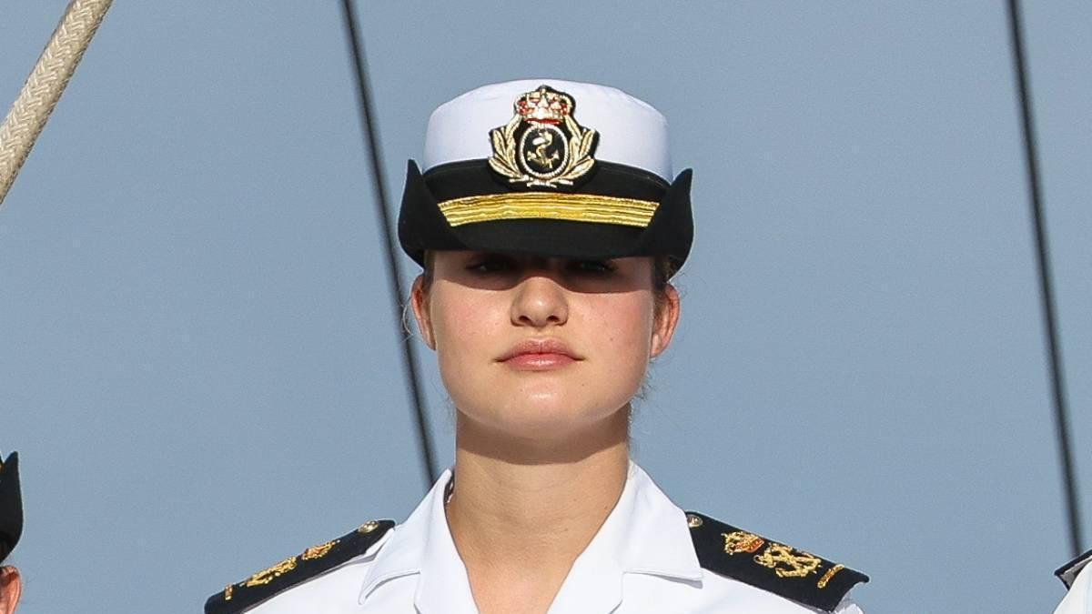 PRINCESA LEONOR CINETOSIS | Qué es la cinetosis, el trastorno que podría  complicar el viaje en Elcano de la princesa Leonor