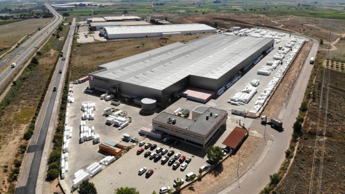 Vista aérea de la fábrica de Italpannelli Ibérica en La Almunia de Doña Godina.
