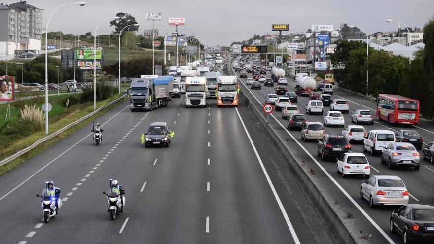 La caravana del carbón colapsa los accesos a A Coruña por el cierre de la térmica de As Pontes