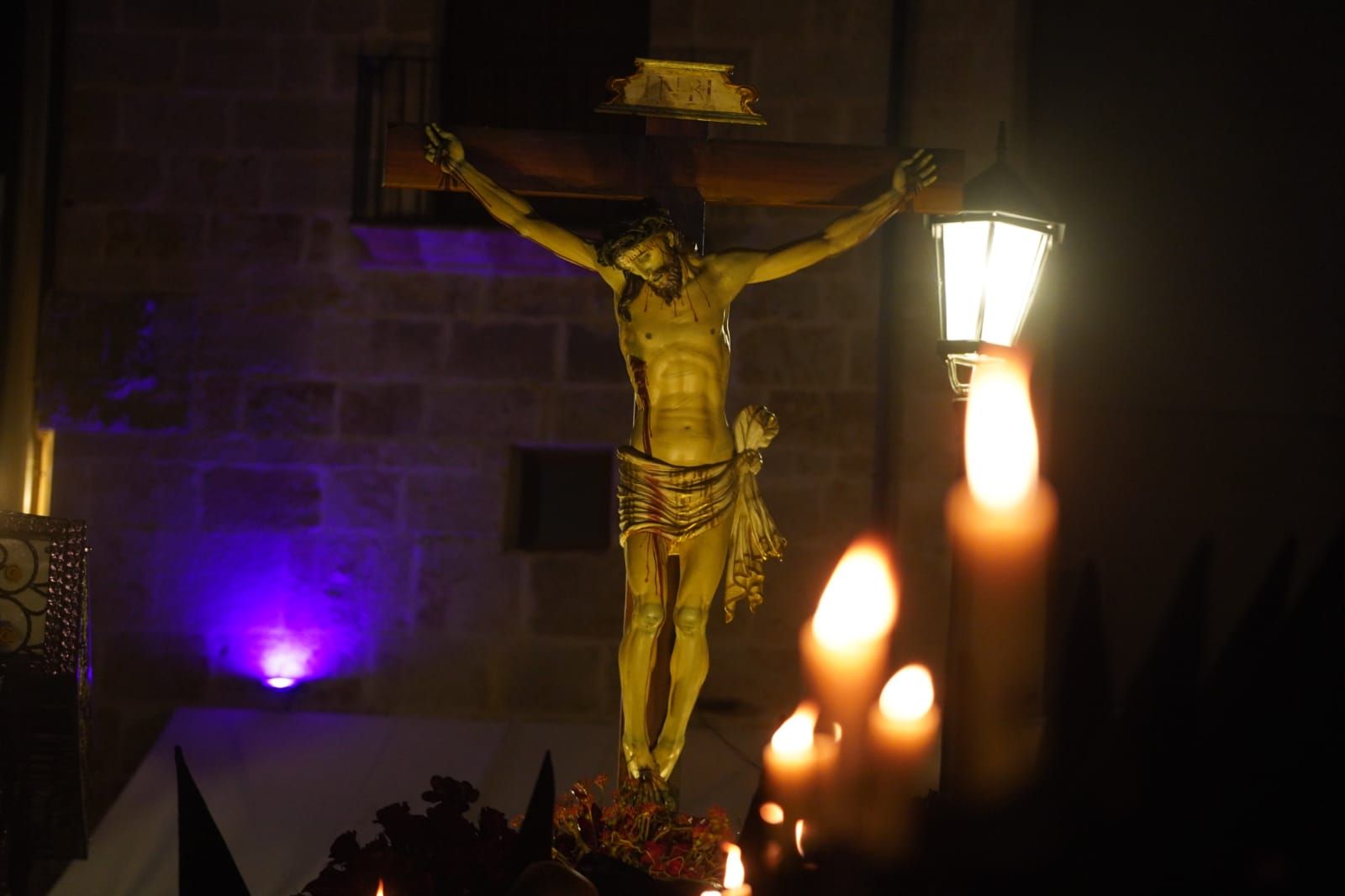 GALERÍA | La procesión de Nuestra Madre de las Angustias, en imágenes