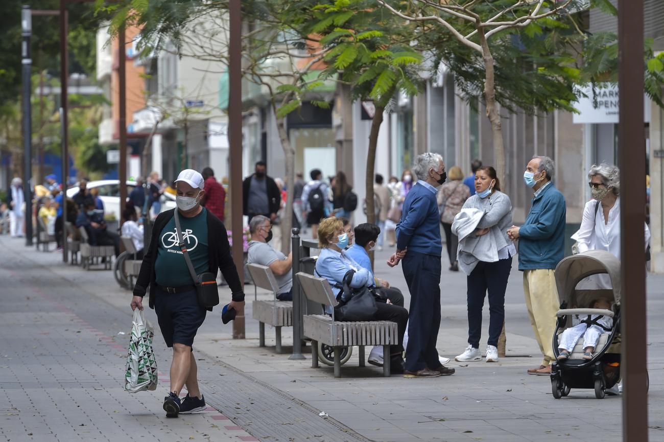 El fin de las mascarillas: El destape cara a cara