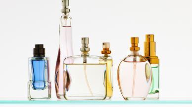 Los 10 mejores perfumes para regalar a una madre