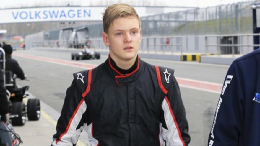 El hijo de Michael Schumacher debuta en la F4