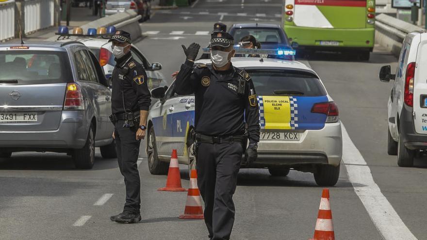 Más de 300 multas por saltarse el confinamiento en Elche