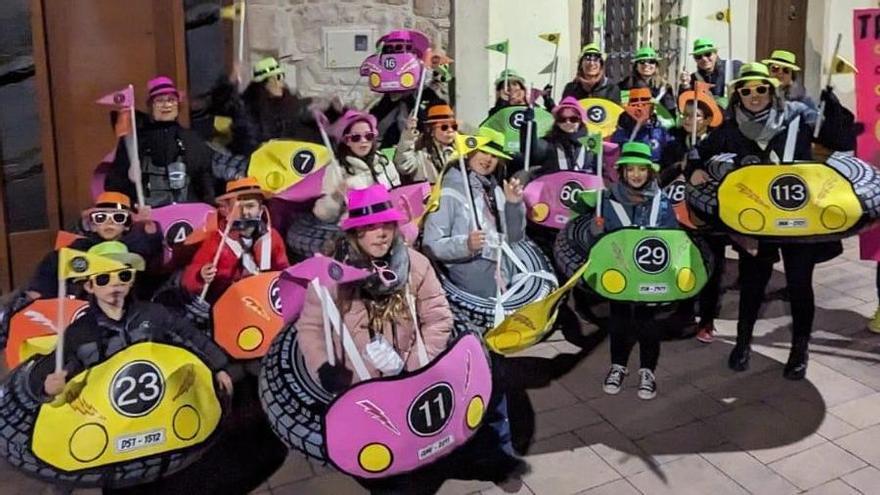 Els Prats de Rei celebra el seu carnestoltes amb una rua, sopar i ball de disfresses