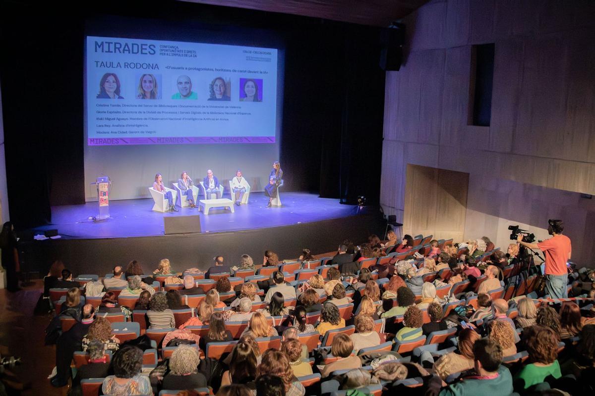 La jornada organizada por el Col·legi Oficial de Bibliotecaris i Documentalistes de la Comunitat Valenciana