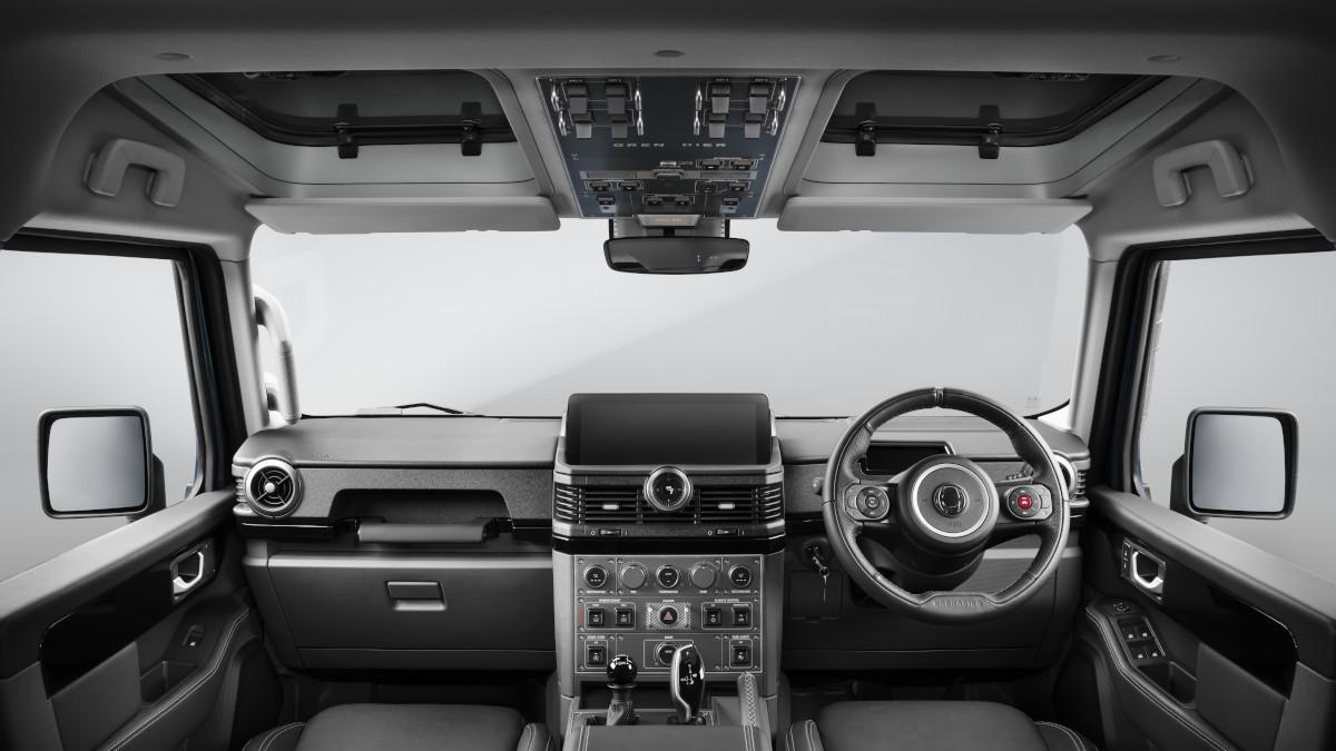 Interior del Ineos Grenadier Black Edition 2026