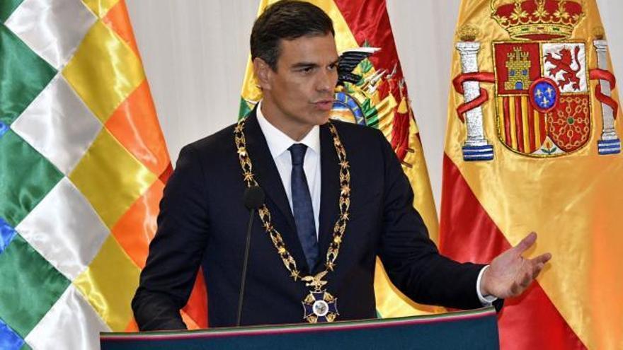 Sánchez: "El Valle de los Caídos debe ser un cementerio civil"