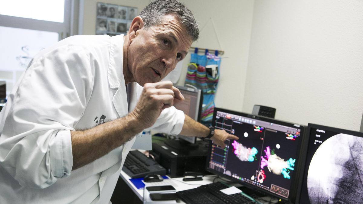 Juan Gabriel Martínez, jefe del Servicio de Cardiología del Hospital General Doctor Balmis de Alicante