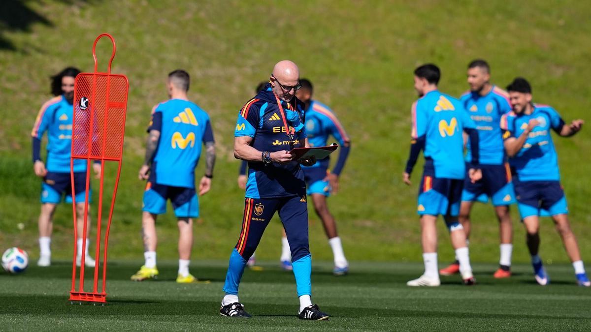 La lista de España para el Mundial: «20 o 22» fijos para De la Fuente y un casting todavía abierto