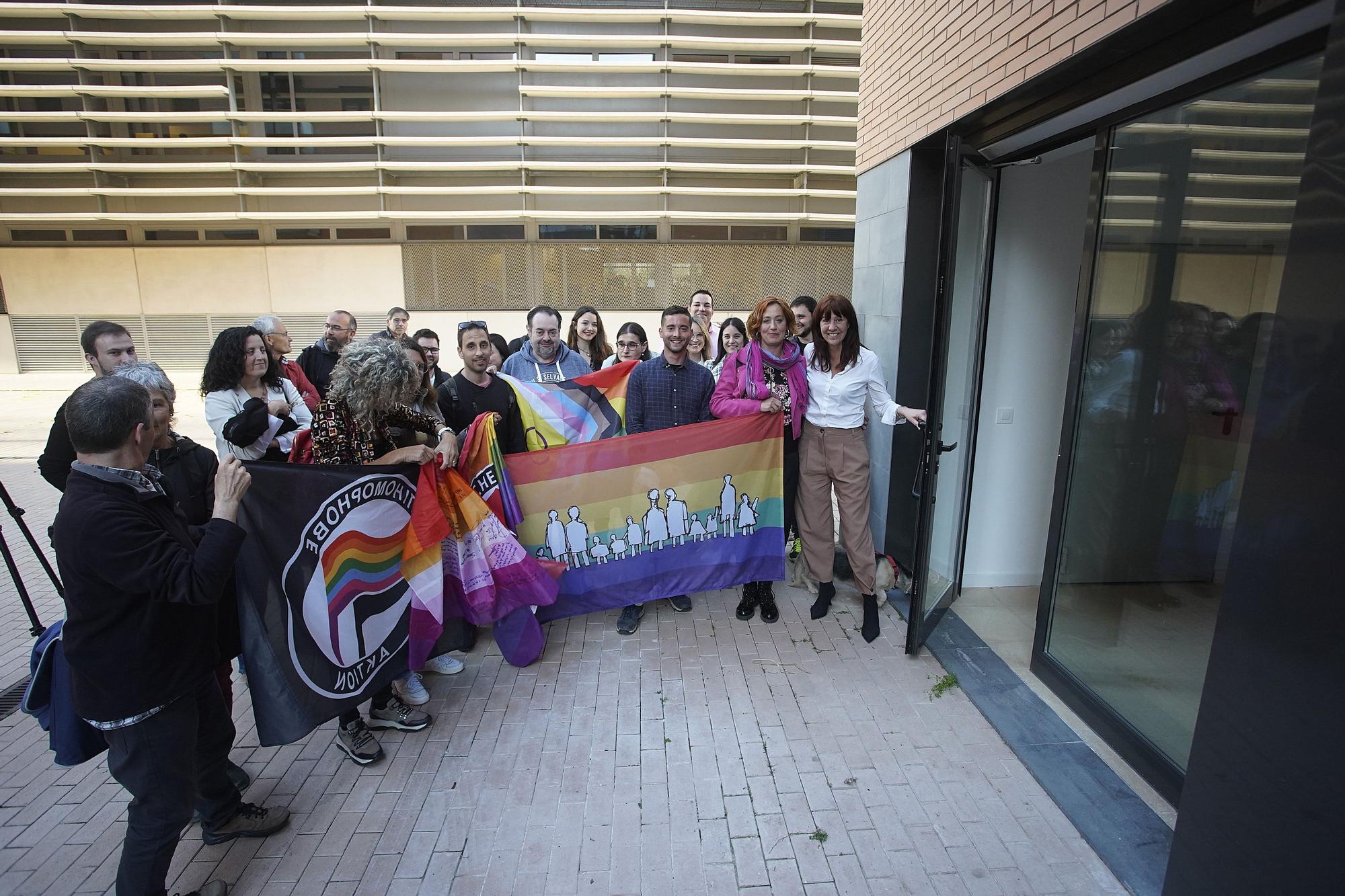 La nova seu de l’Espai LGTBI de Girona ja és una realitat