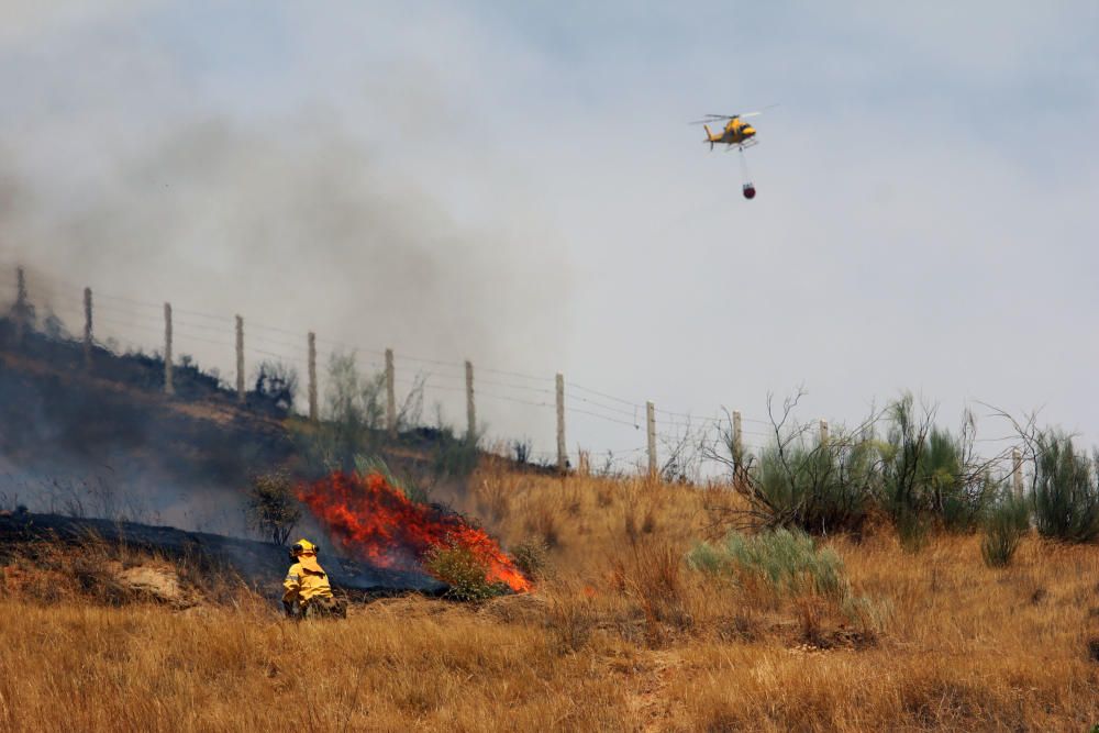 Se declara un incendio en Los Asperones