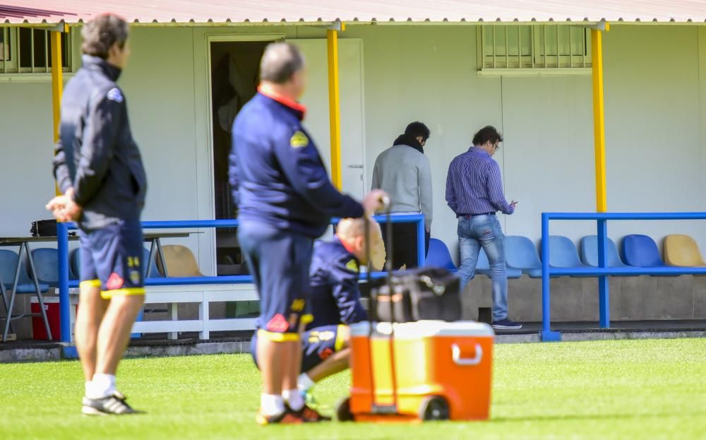 Entrenamiento UD Las Palmas en Barranco Seco ...