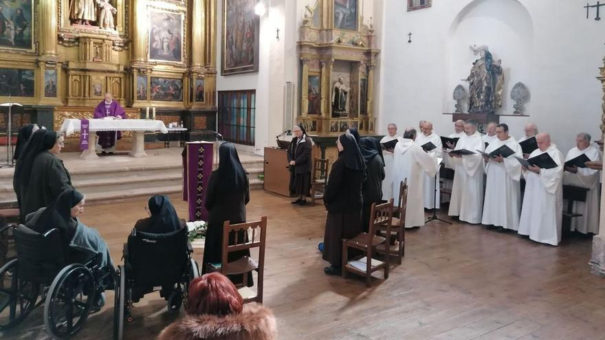 Schola Matritensis divulga el canto gregoriano en el convento San José | M. J. C.