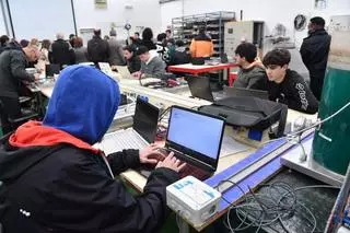 Una cuarta parte del alumnado gallego que inicia un ciclo de FP tiene 30 o más años