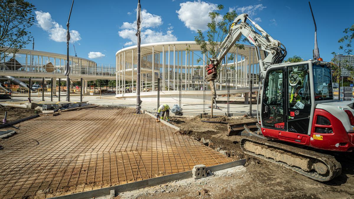 Las obras de Glòries encara la recta final para el estreno de la segunda mitad del parque a inicios de 2025