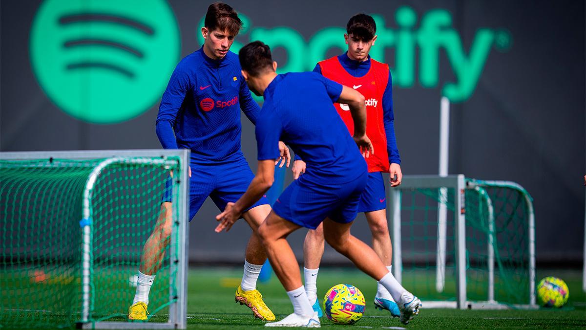 Entrenamiento del Barça pensando en la visita al Martínez Valero