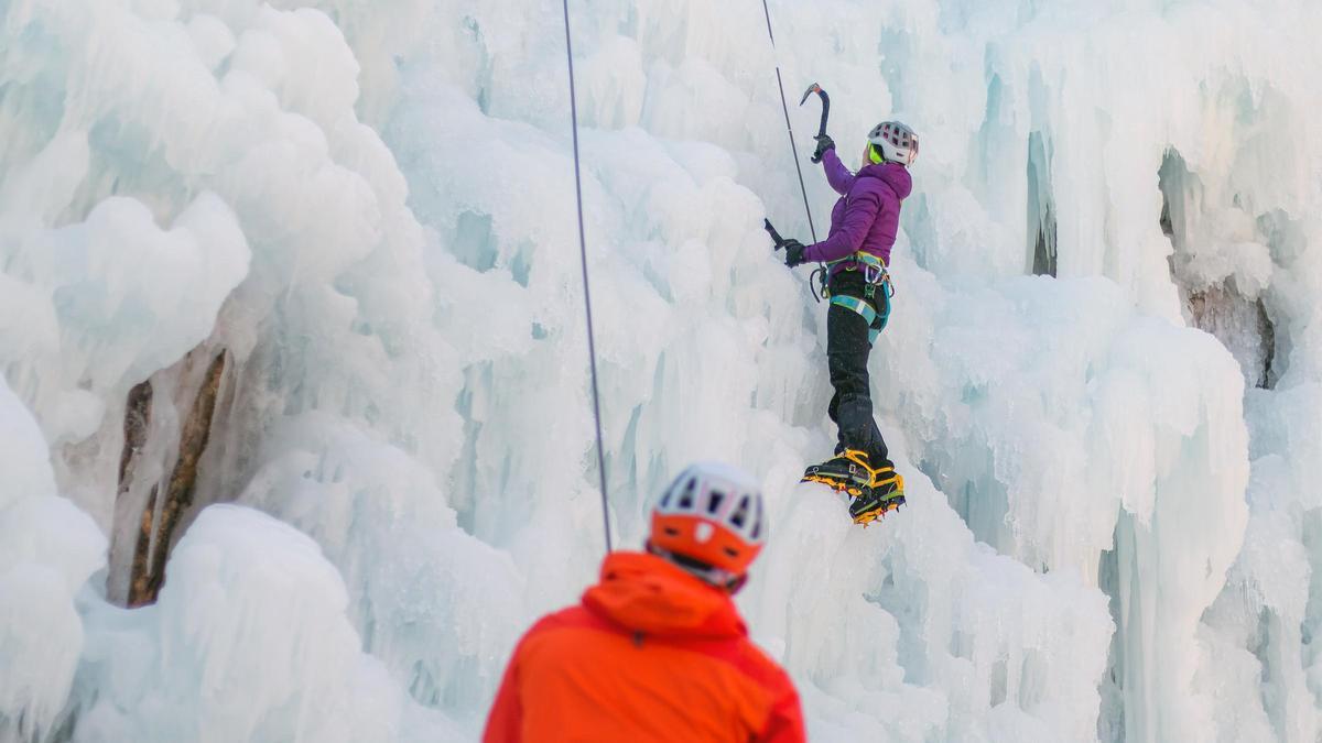 Guía para escalar en hielo.