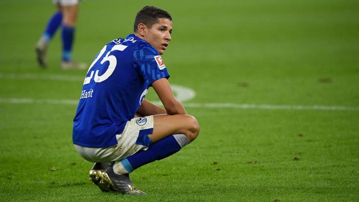 Harit durante un partido de la Bundesliga ante el Colonia